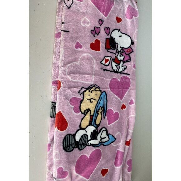 Peanuts Snoopy Charlie Brown Linus Pink Hearts Valentine’s Day Blanket 50 X 70” - Picture 10 of 16